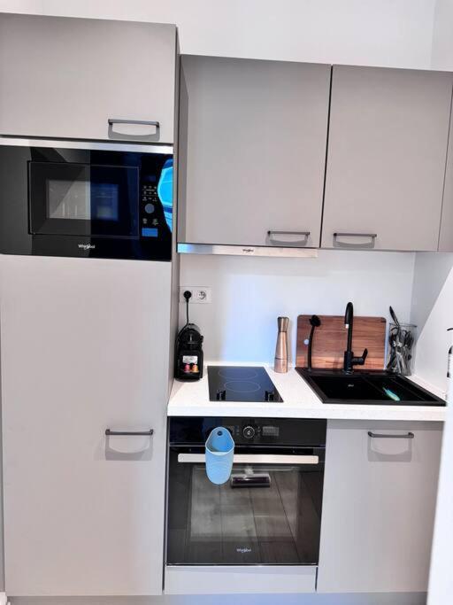 Urbanchic Adalbert 1A Liege Bagian luar foto